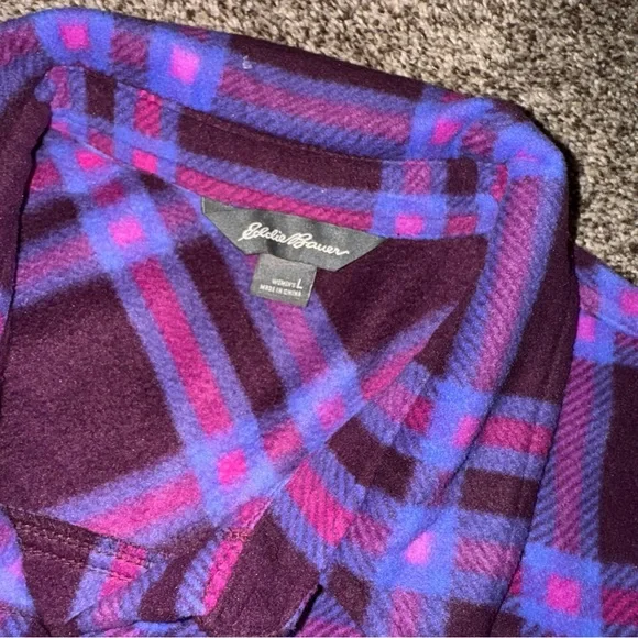 Like New Eddie Bauer Women's Purple Plaid Fleece Button Up - Picture 2 of 2